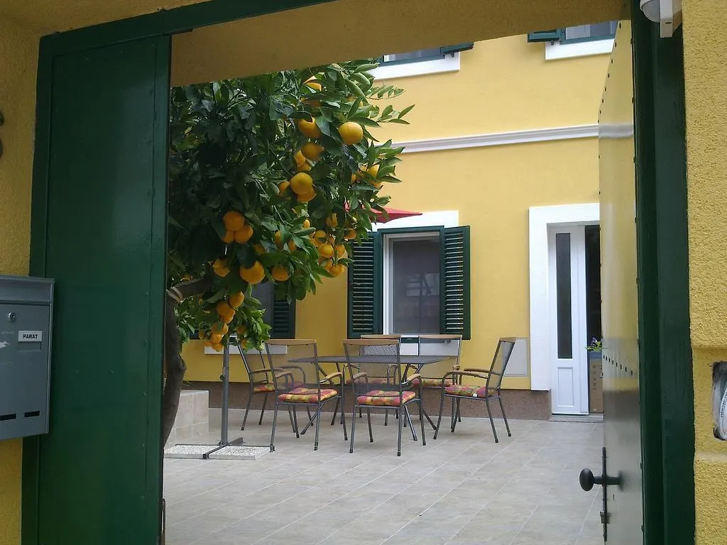 Little Villa Tony- Center 40M Beach Crikvenica 0*,