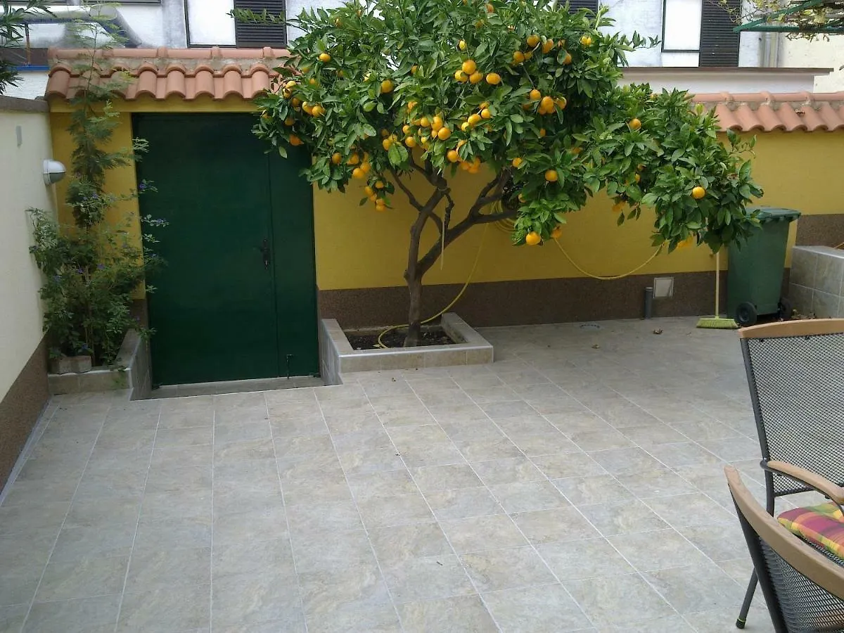 Little Villa Tony- Center 40M Beach Crikvenica 0*,  Croatia